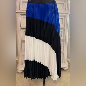 Women’s Lane Bryant Blue Black White Pleated A-Line Skirt